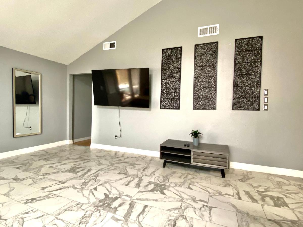 1976Houstongem Luminous Pvtpool & Hottub Dt20Mins For Lrg Families 6Beds 2Bath Villa Екстериор снимка