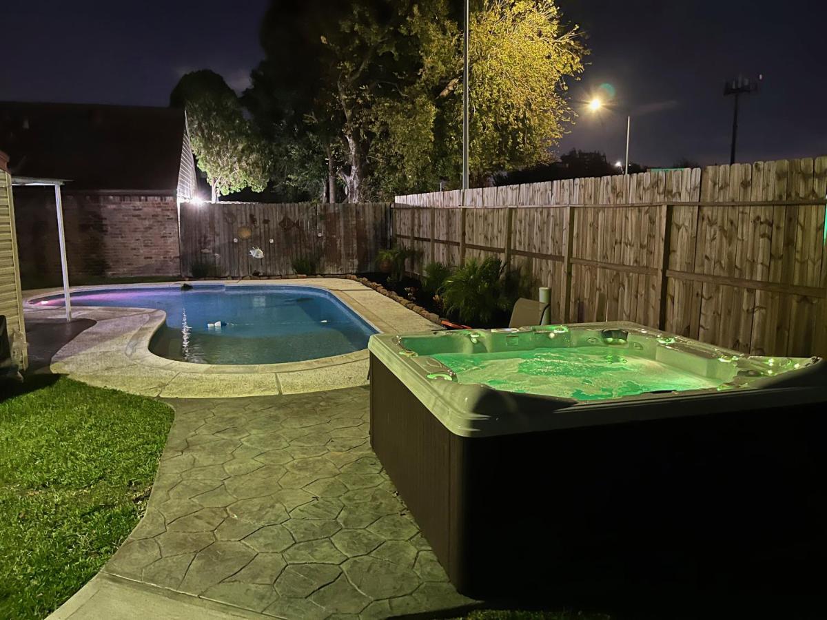 1976Houstongem Luminous Pvtpool & Hottub Dt20Mins For Lrg Families 6Beds 2Bath Villa Екстериор снимка