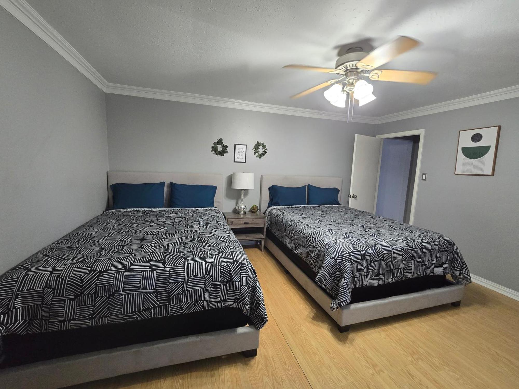1976Houstongem Luminous Pvtpool & Hottub Dt20Mins For Lrg Families 6Beds 2Bath Villa Екстериор снимка